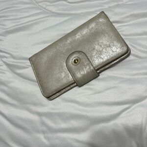 HOBO Metallic Pearl Snap-Closure Wallet in Silver